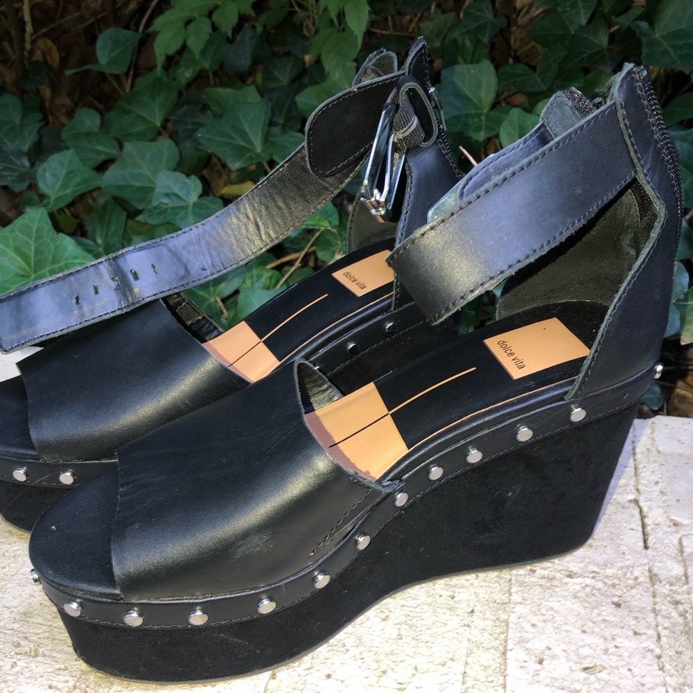 Dolce Vita Black Pumps